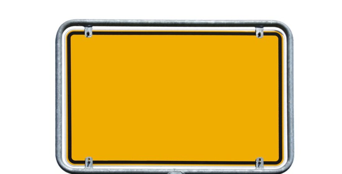 Leeres gelbes Schild